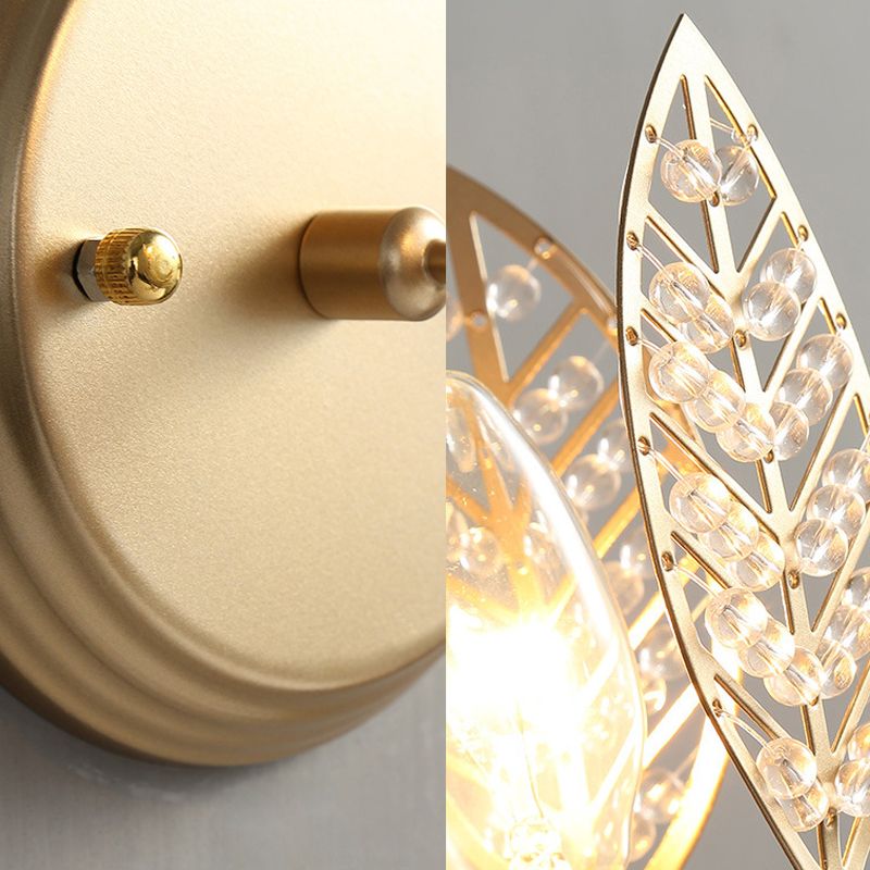 Tradizione leggera da parete in metallo a foglia 1 testa a filo oro fulico con perline di cristallo per letto