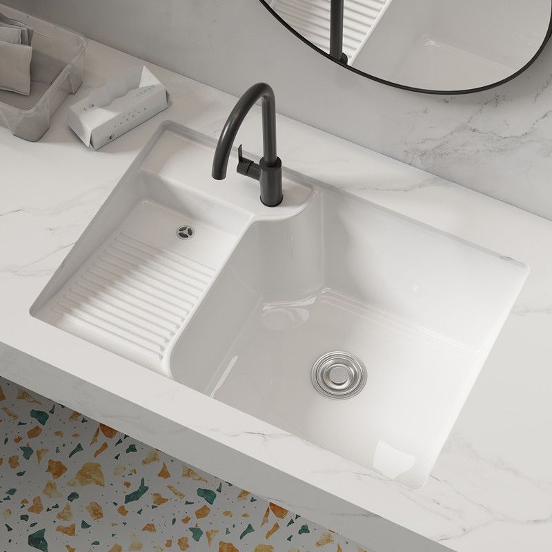 Modern Centerset Faucet Single Hole Lever Handles Centerset Bathroom Sink Faucet