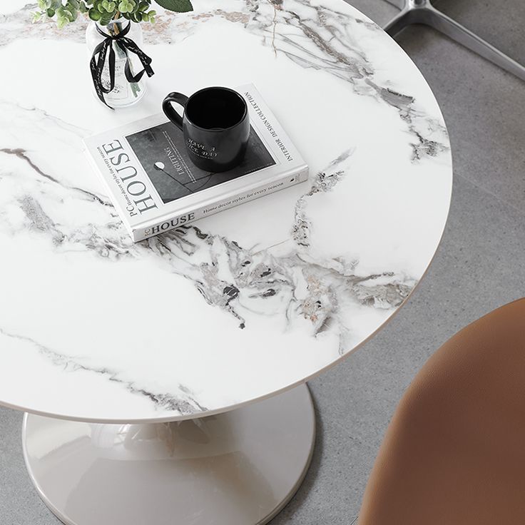 Contemporary Style Home Sintered Stone Dining Table Round Table with Tulip Base