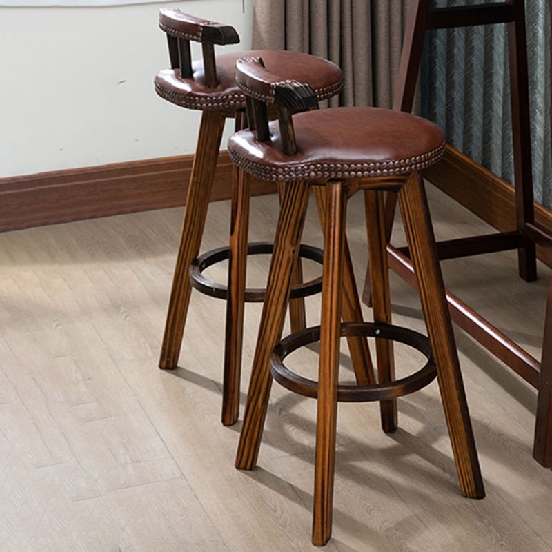 Taburetes de madera tapizados escandinavos Taburetes de bar con respaldo bajo
