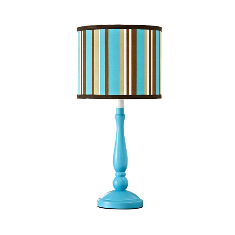 1 Glühbirnenschlafzimmer Nachttischlampe moderne blaue Nachttischlicht mit Trommelstoffschatten