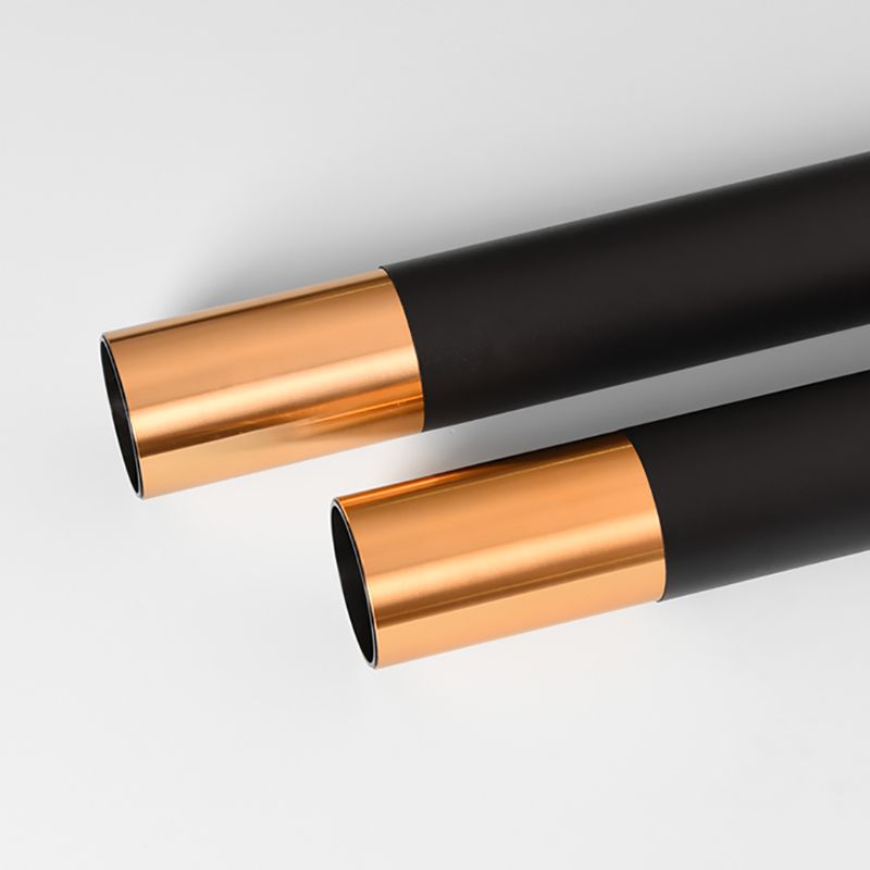 Forma del cilindro Libra del soffitto sospeso in metallo 1 Moderna luce a sospensione in nero