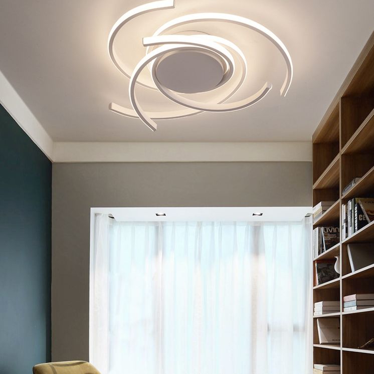 Lámpara empotrada en el techo con sombra de metal, lámpara LED de estilo minimalista montada en el techo