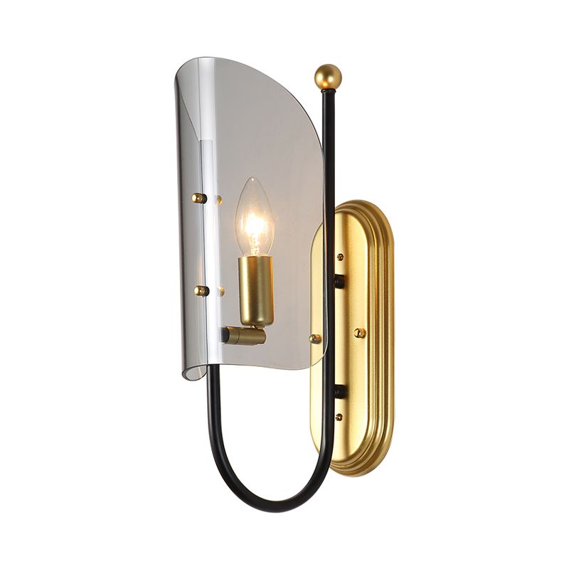 1-Licht-Hall-Wand-Lampe Mitte des Jahrhunderts Schwarz-Brass-Leuchtenbeleuchtung mit geschwungener rauchgrauer Glasschatten