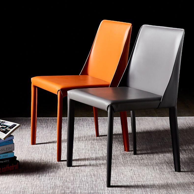 Chaise de maison en cuir de style design, finition mate, chaise d'appoint Parsons pour salle à manger