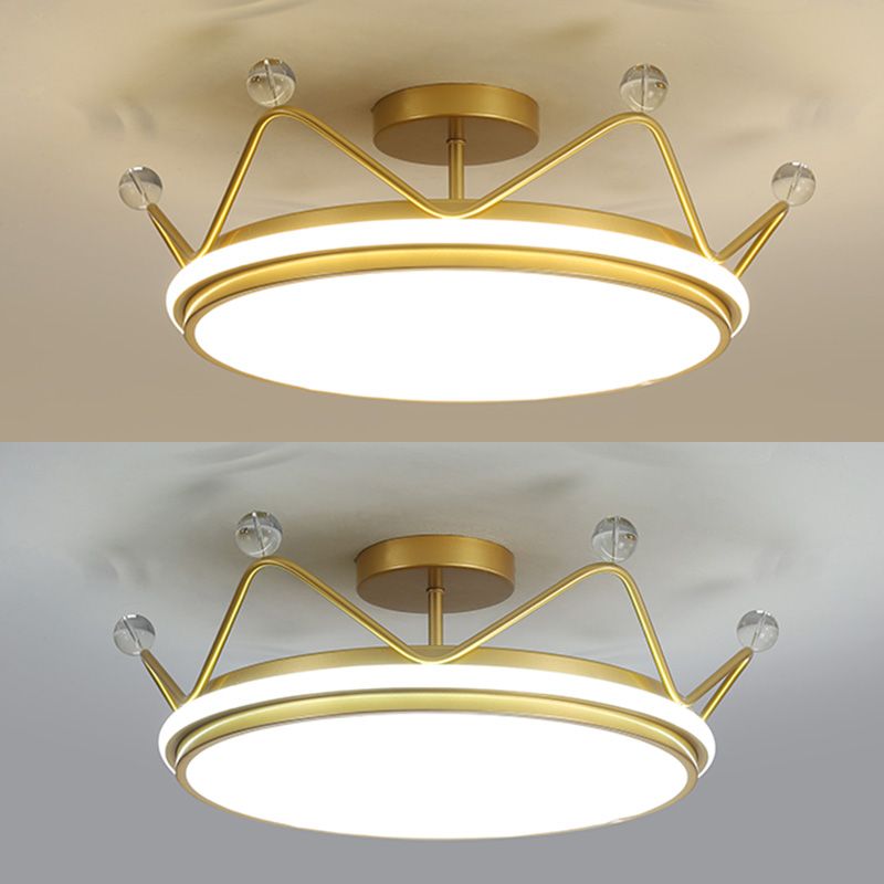 Crown Semi Flush Mount Lighture Acrílico Niños de montaje Flush Techo Accesorios para dormitorio