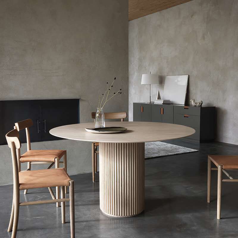 Zeitgenössischer runder Esstisch Kiefer Massivholz Tisch mit Sockelbasis