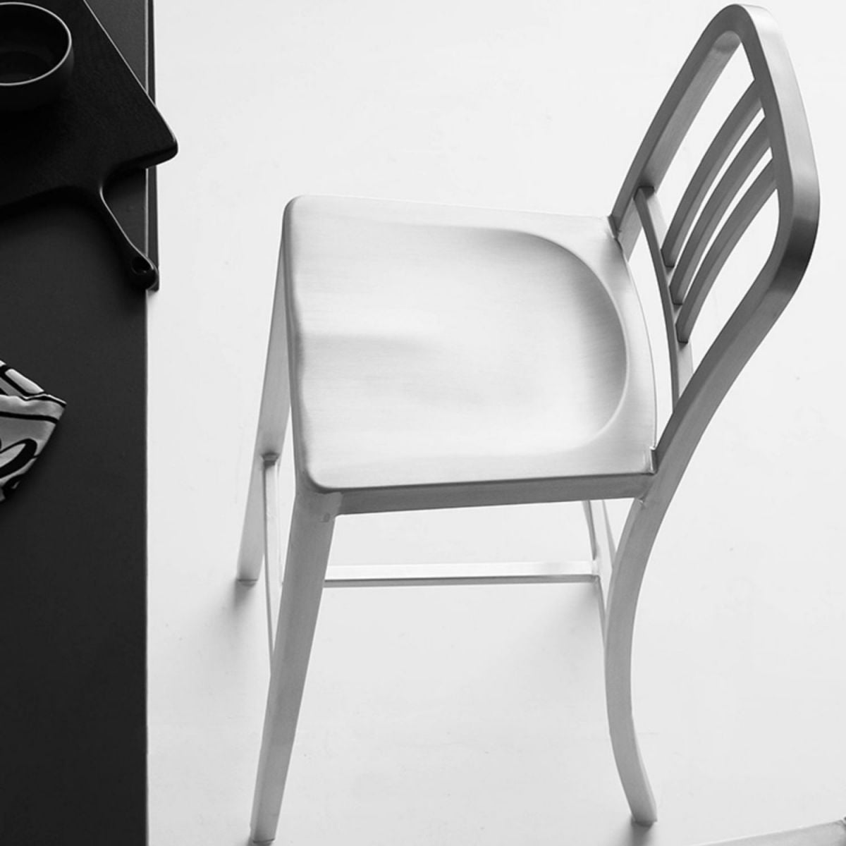Contemporary Metal Backrest Counter High Stool in Silver for Home Use
