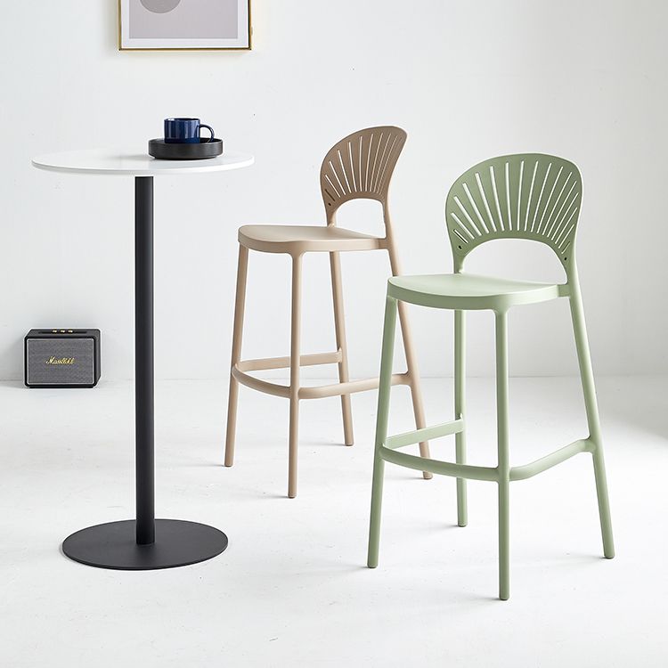 Nordic Plastic Stackable Counter Stools Macron Colorful Indoor Bar Stool with Plastic Seat