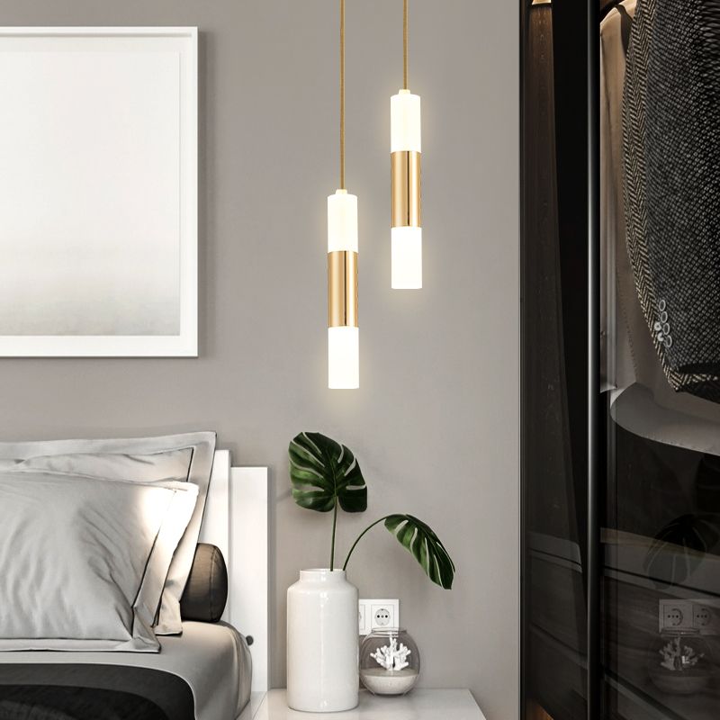 Forme de cylindre Metal Pendant Light Modern Style 1 Lumière Lumière Lumière en or