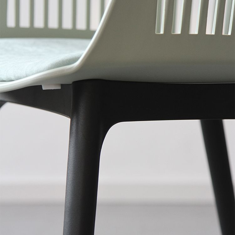 Chaise de salle à manger en plastique de Style nordique, chaise latérale à dossier Windsor pour usage domestique