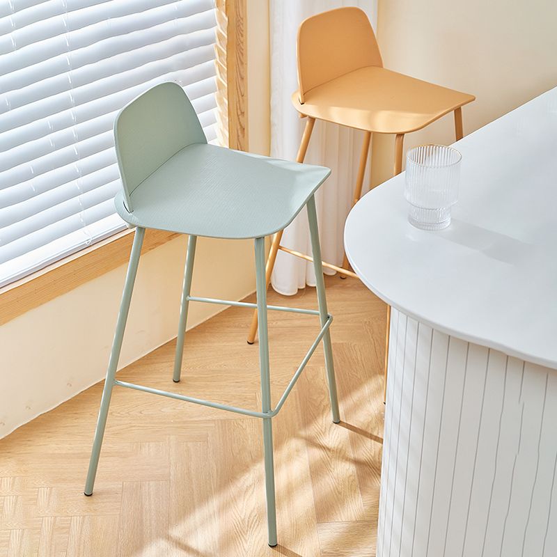 Low Back Counter Stools Modern Footrest Plastic Indoor Bar & Counter Stool