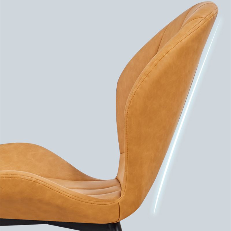 Silla lateral casera tapizada escandinava Silla de comedor con respaldo lateral y acabado mate
