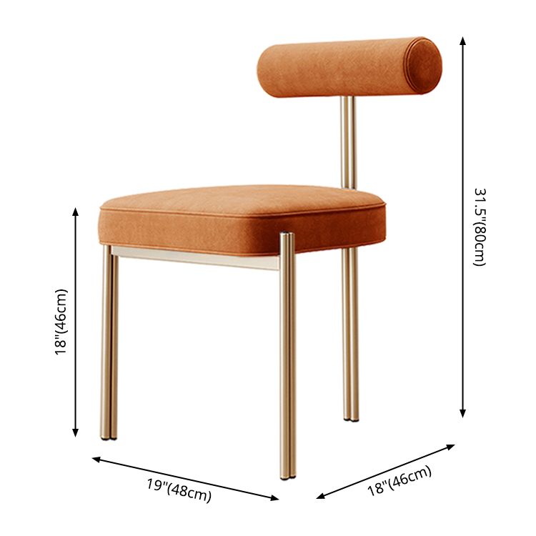 Sedia a flanella nordica con base in metallo da 32 "H sedia da pranzo sul retro per il ristorante