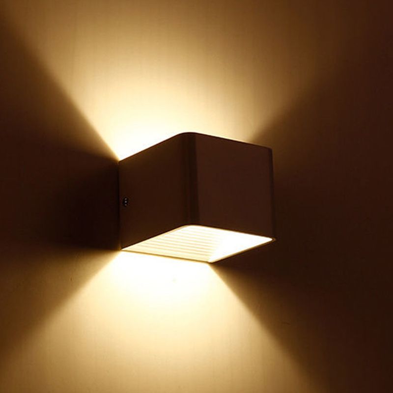 2-Lights Metal Wall Lighting Modern Style Square Shape Wall Mount Light Fixture