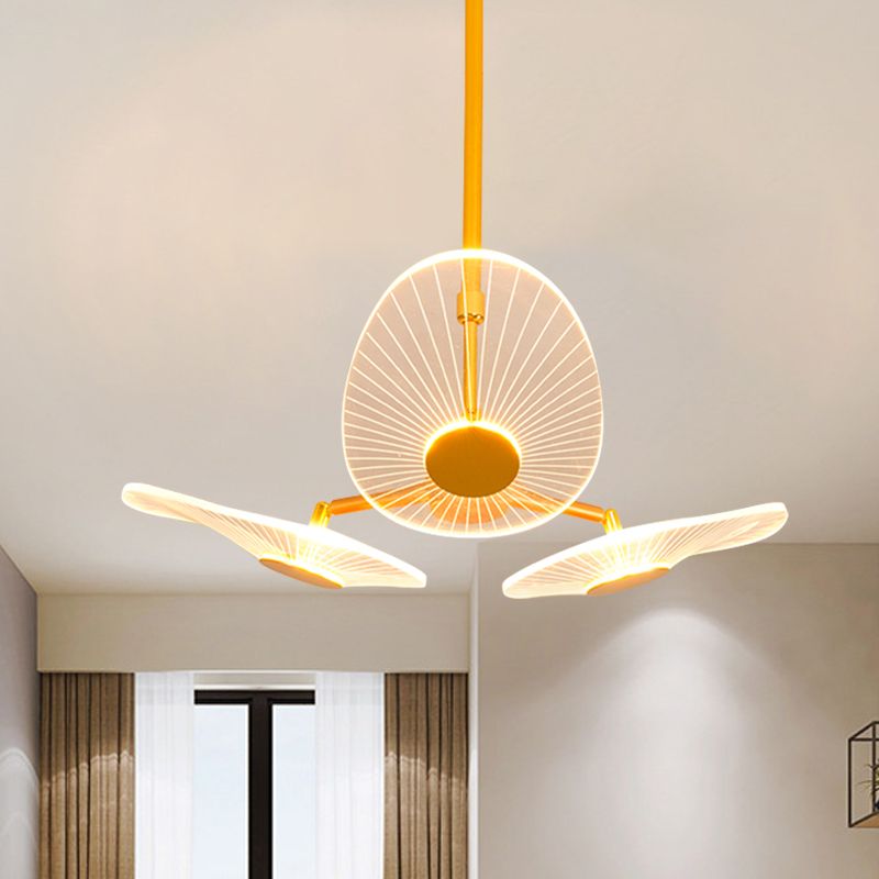 Ovales Kronleuchter leicht modernistische Acryl -LED -Goldhanglampen -Kit in warmem/weißem Licht für Schlafzimmer