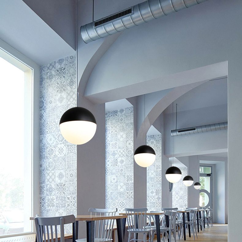 Sospensione di vetro a 1 luci a forma di sfera in bianco e nero Luce di sospensione in vetro a 1 luce per ristorante