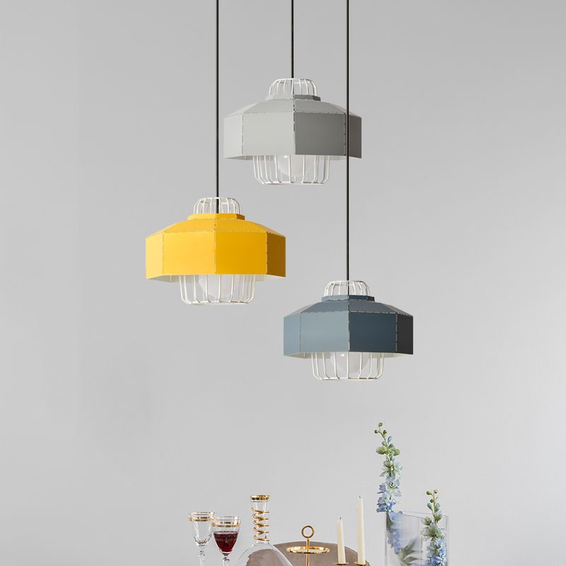 Makkaron facettierte Scheune -Form -Drop -Anhänger Iron 3 Köpfe Wohnzimmer Multi hängendes Licht mit schwarzem runden/linearen Baldachin