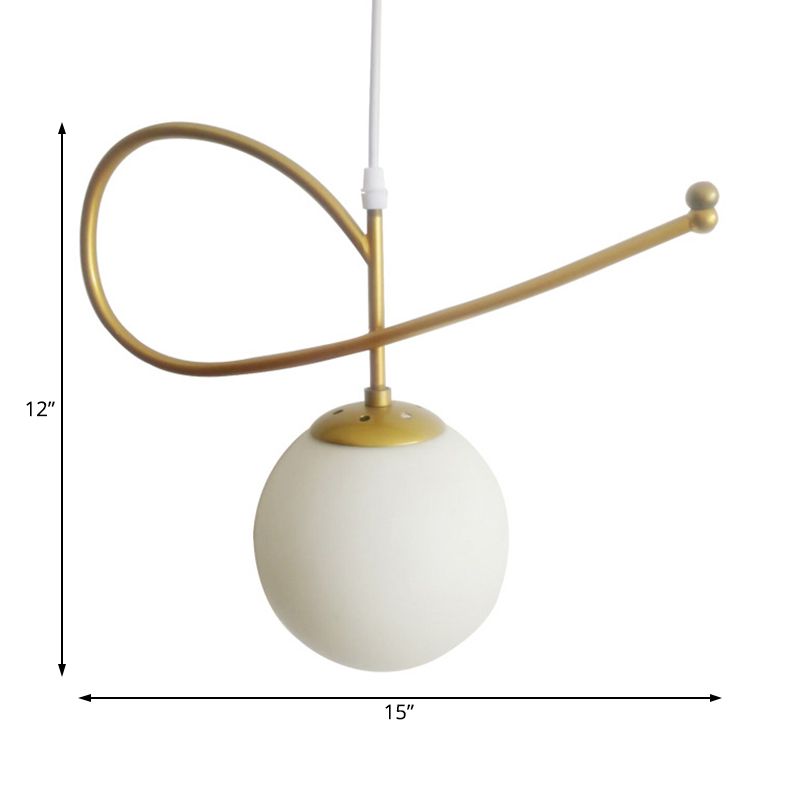 Zeitgenössischer Globus Schatten Hängende Beleuchtung weißes Glas 1 Kopfschlafzimmer Anhänger Licht im goldenen Finish