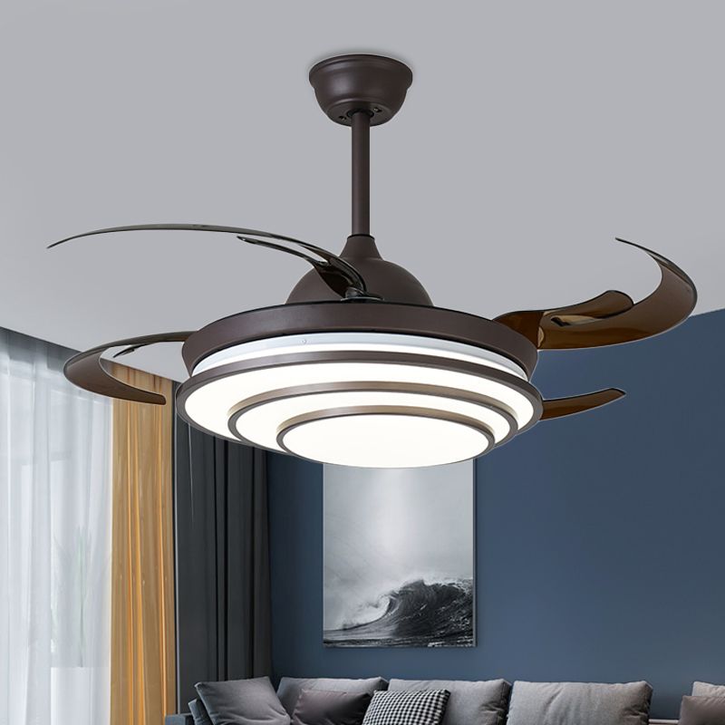Cirkel acryl plafondventilator licht moderne led woonkamer semi -spoeling in donkere koffie met 4 bruine messen, 42 "breed
