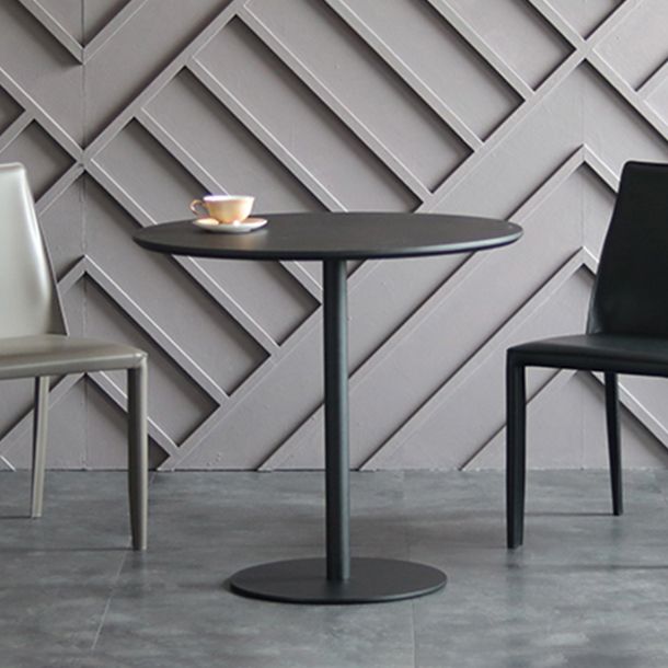 Modern Artificial Wood Table Round Dining Table with Metal Pedestal Base for Restaurant