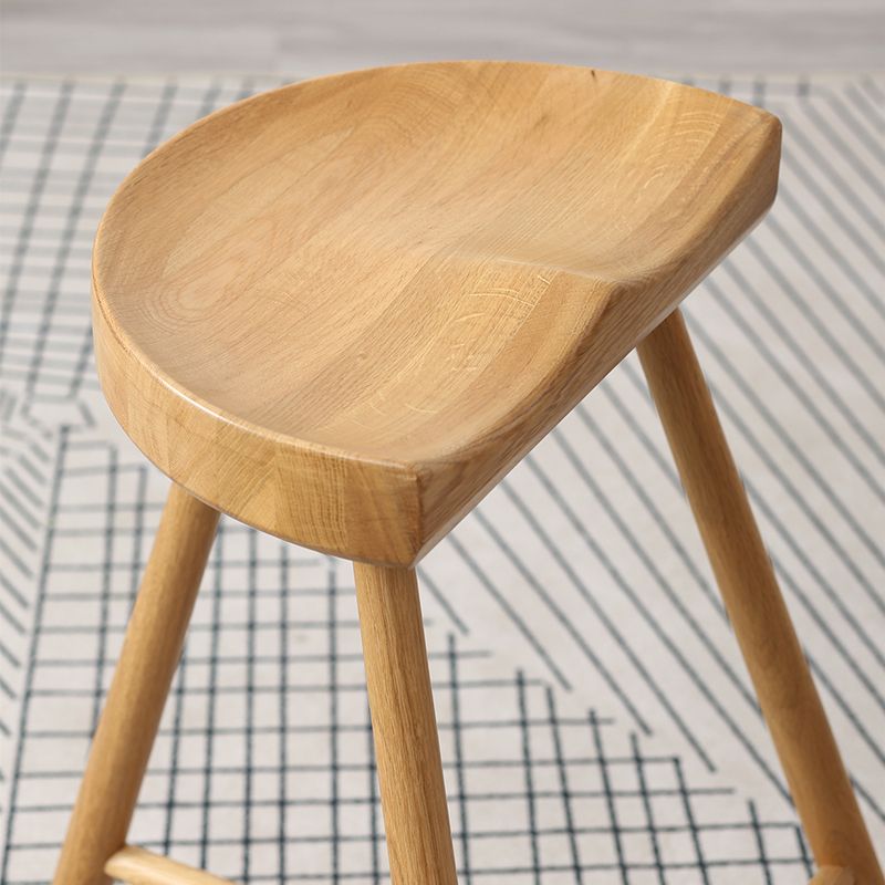 Taburete de bar contemporáneo, taburete de bar de madera clara sin respaldo con reposapiés