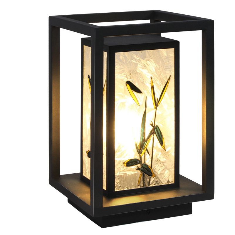 Modern Simple Metal Pillar Lamp Geometry Shape Solar Energy Pillar Light for Outdoor