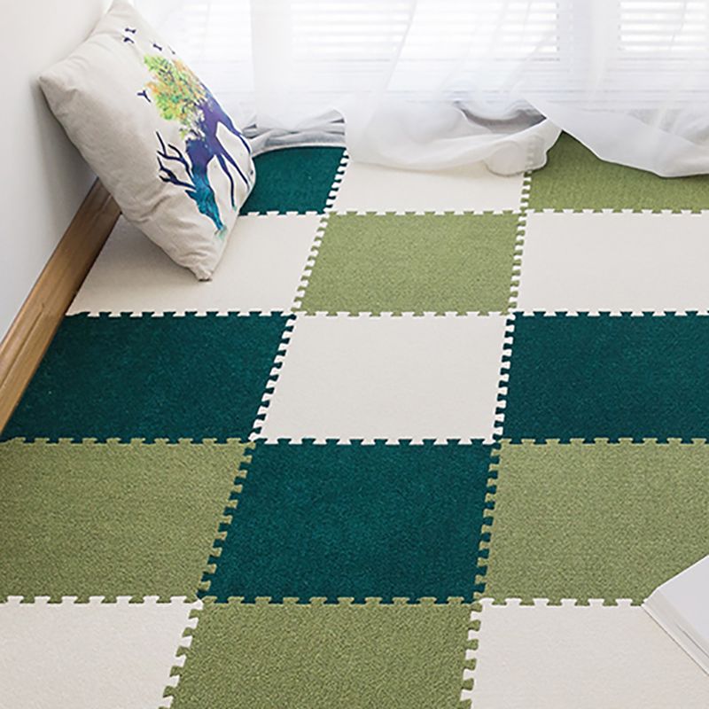 Bedroom Carpet Tiles Interlocking Square Stain Resistant Carpet Tiles