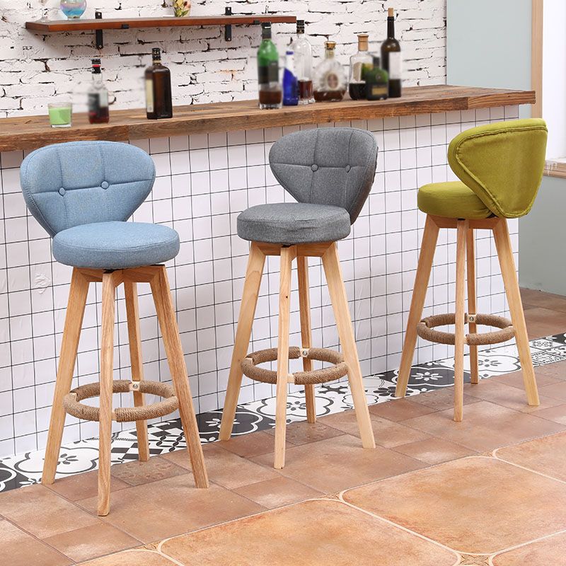 Backorst moderno sgabello da bar in legno con bancone rotabile con cuscino e pedale