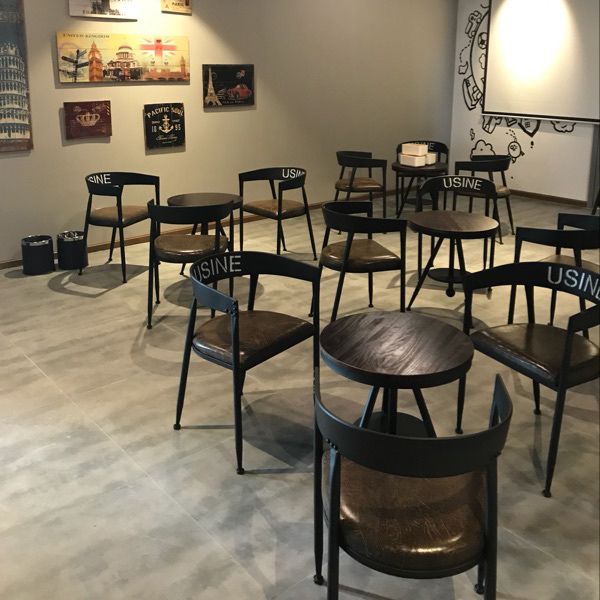 Chaise de salle à manger industrielle 21 '' Plaide latéral à dos ouvert de largeur avec des jambes en métal pour un usage domestique
