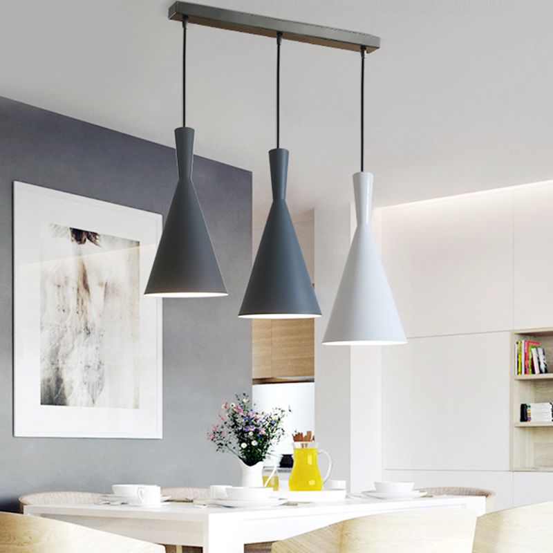 3 Lichter Sanduhrhänge anhängende Lichter Nordic Style Aluminium Multi Light Anhänger für das Restaurant