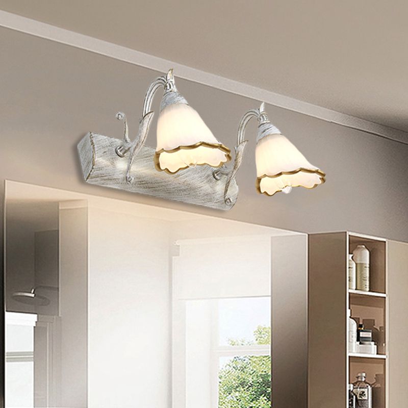 Lampada da parete del bagno del bagno Classic Opal Glass 2/3/4 Luci Bronzo/Luce di trucco bianco
