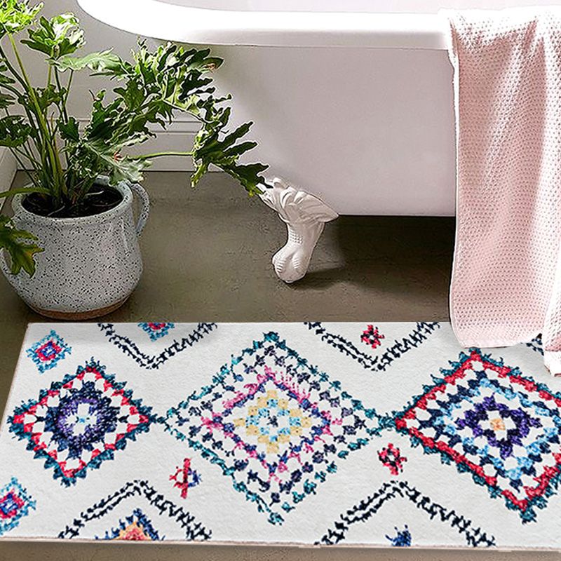 Bohemian Rhombus Pattern Rug White Polyester Rug Machine Washable Non-Slip Backing Area Rug for Bedroom