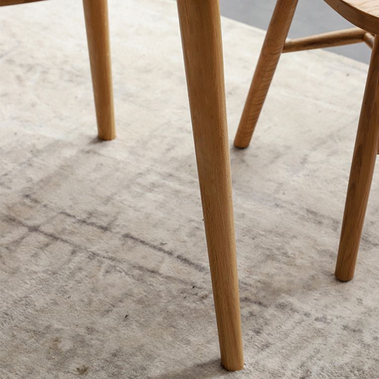 Modern Style Solid Wood Dining Table Round Table with 4 Legs for Coffee Shop