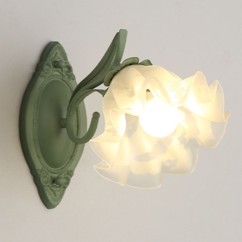 Flower Shape Glass Wall Lighting Modern Style 1 Light Wall Mounted Light in Green