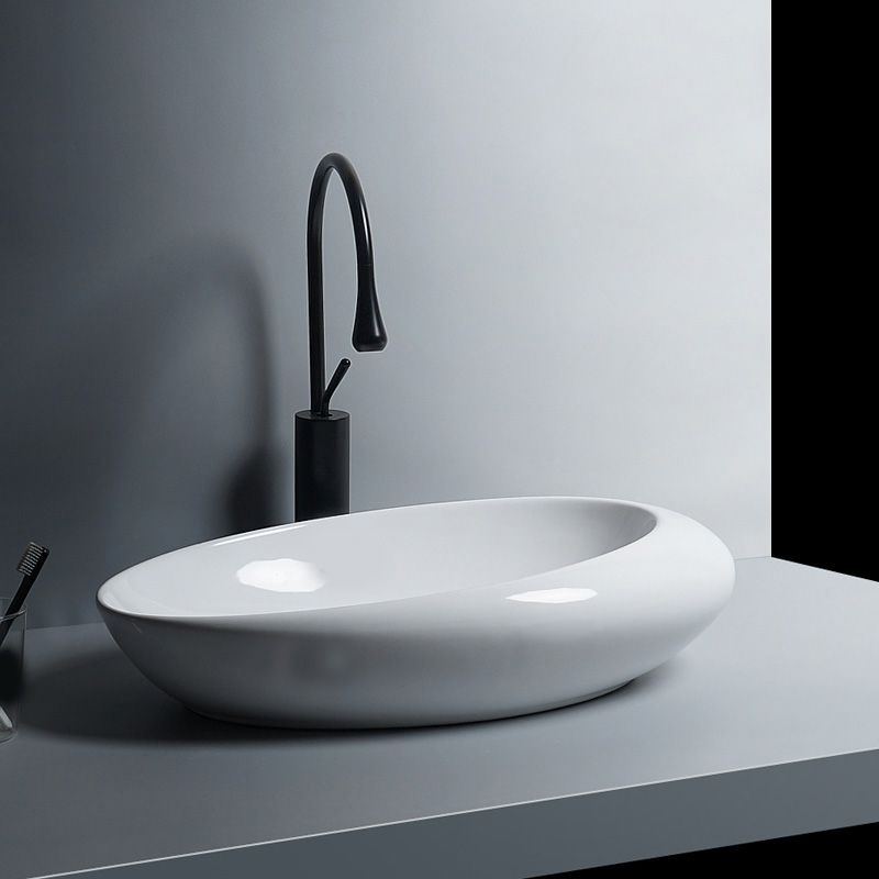 Modern Bathroom Sink Porcelain Oval-Shape Vessel Bathroom Sink with Pop-Up Drain