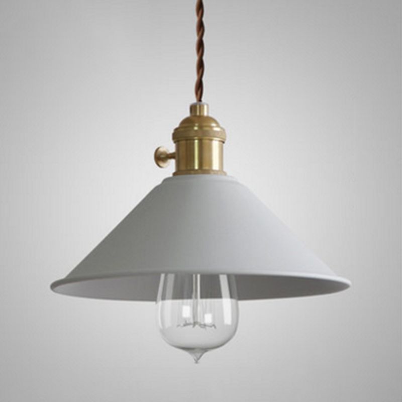 Cône Cone Hanging Lighting Modern Style Metal 1-Light suspendu lampe pour chambre à coucher
