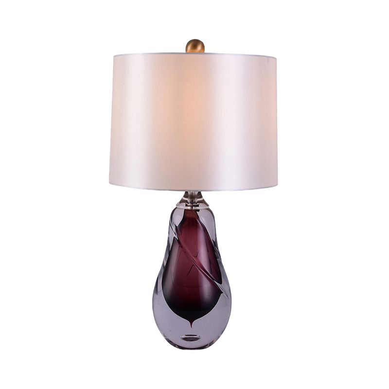 Stofftrommeltisch leichte zeitgenössische 1 Kopf weiße kleine Schreibtischlampe mit tränenrop rot glasierten Kristallbasis