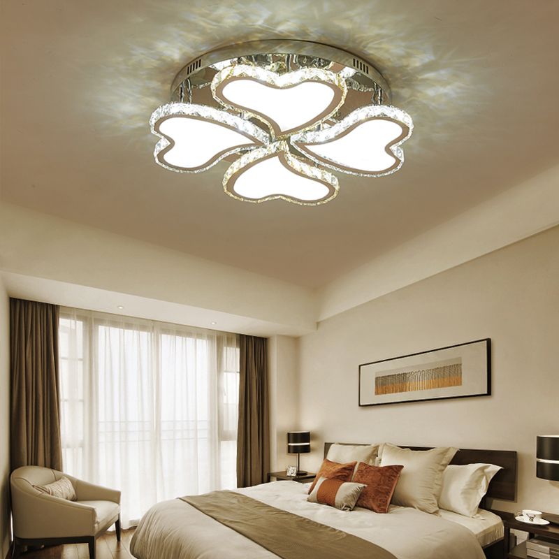 Faceted Crystal Heart-Shaped Ceiling Mount Contemporary LED Chrome Semi Flush Mount Lighting Fixture