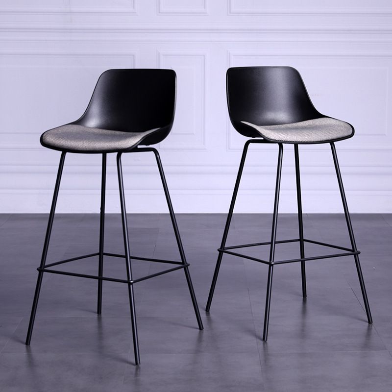Modern Plastic Bar-stool Bucket Seat Counter Bar Stool with Metal Legs
