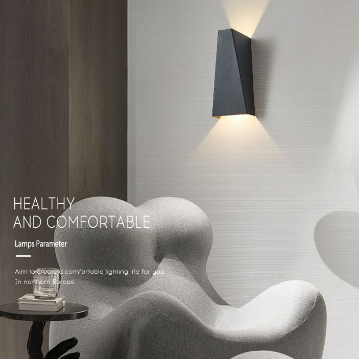 Polygon Wall Sconce Lighting Modern Style Metal 2-Lights Sconce Light in Black and White