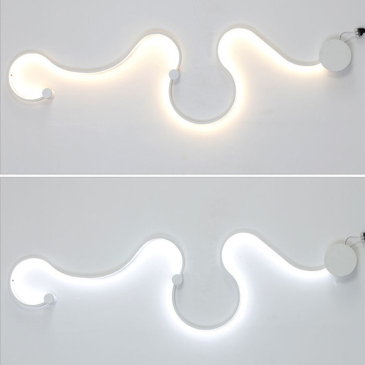 Simplicity Curvaceous Wall Sconce Light Living Room Background LED Wall Light