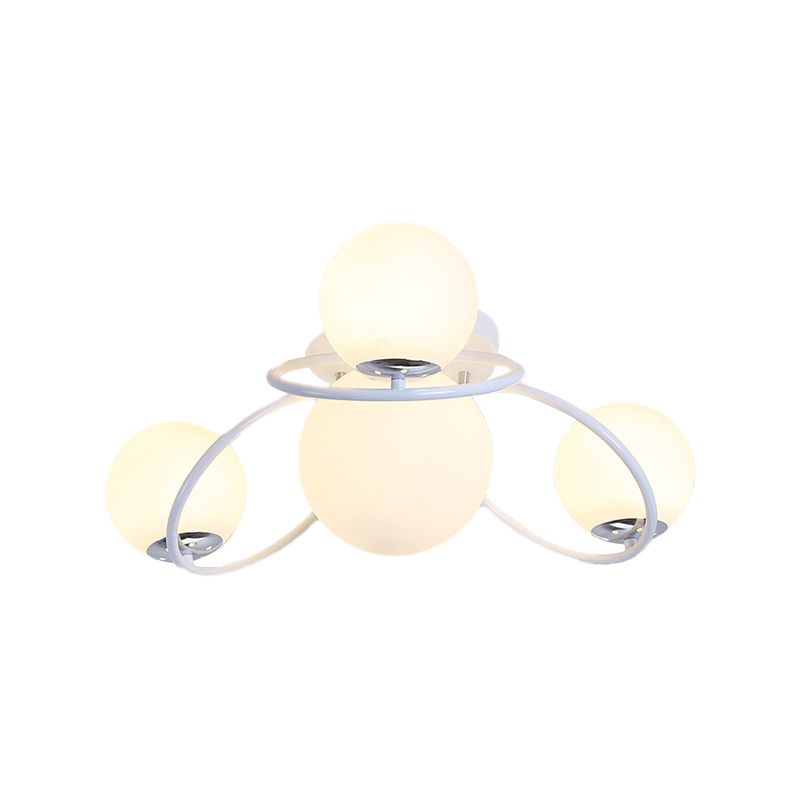 4-Lamp Slaapkamer Flush Verlichting Modernisme Wit/Zwart Plafond Flush Mount met ronde melk glas Shade