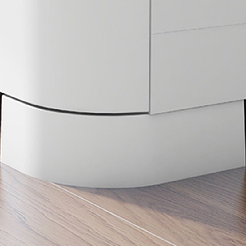 Contemporary Kids Nightstand Plastic Nursery Dresser with 5 Drawers