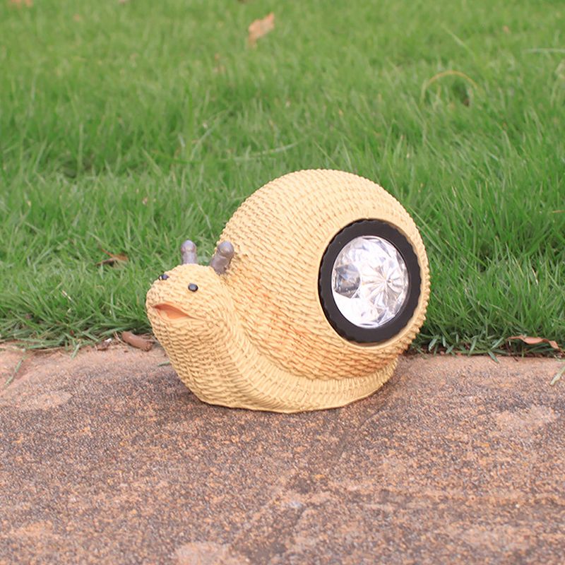 Cottage LED Solar Ground Light Yellow Faux Weaving Bird/Snail/Frog Table Lamp with Resin Shade