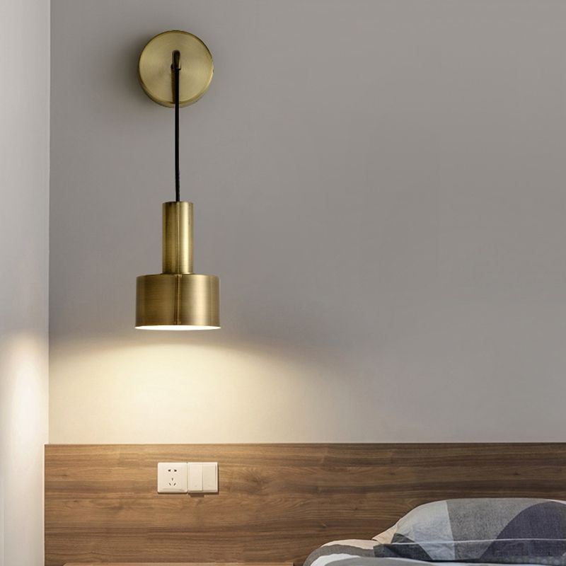 Iluminación de apliques de pared cilíndrica de metal de estilo moderno luz montada en la pared para dormitorio