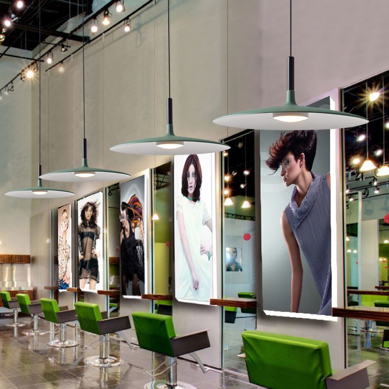 Pendante intérieure minimaliste, éclairage pendentif en métal plat macaron à 1 lumière