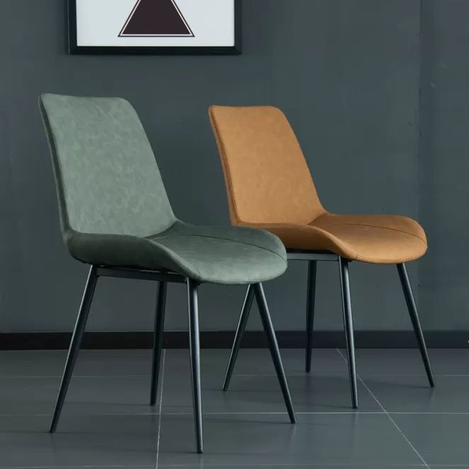 Moderner Parsons Side Stuhl Matte Finish Lederkrümmungsstuhl für Brasserie