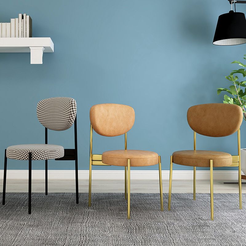 Chaise d'appoint en métal de Style Glam, finition mate, chaise de salle à manger à dossier ouvert pour usage domestique