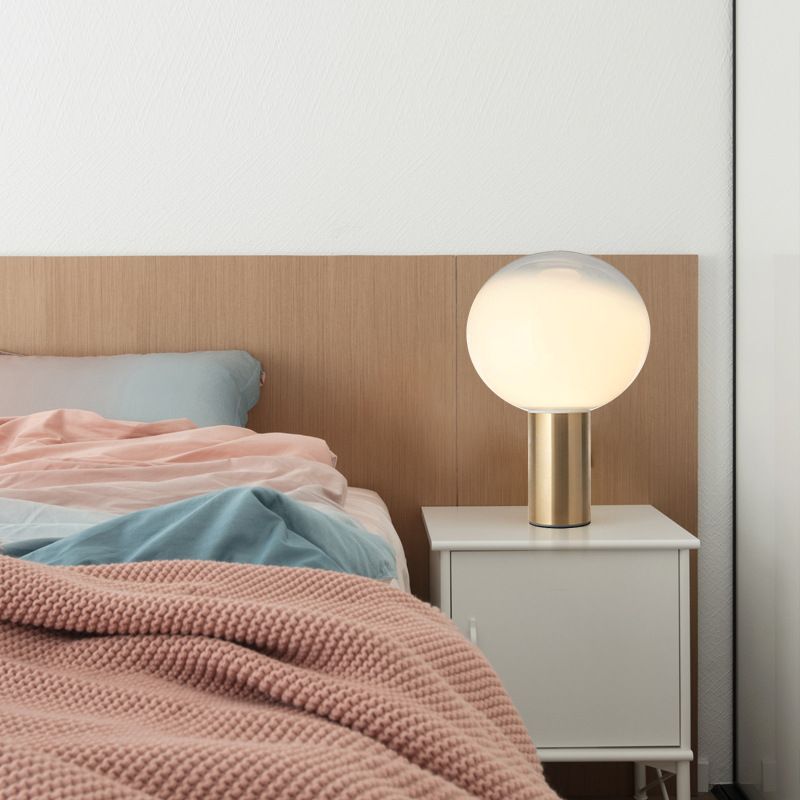 Lámpara de mesa de mesa de globo de simplicidad ultramoderna para el dormitorio